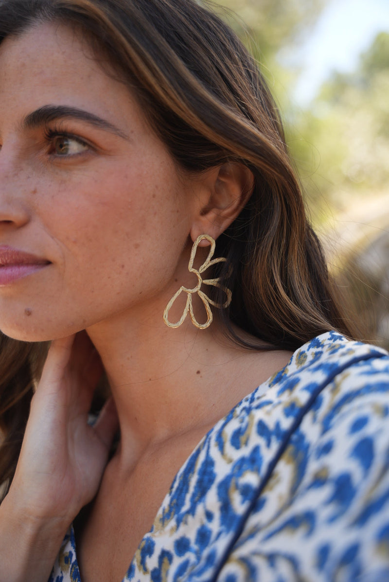Half flower beige earring
