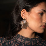 Pendiente flor | Marrón